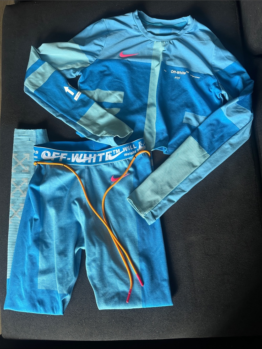 Off-White Women’s Set Blue Performance Leggings with Orange Drawcord and Top